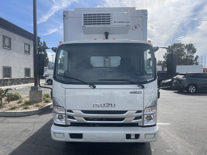 2025 Isuzu NRR-7