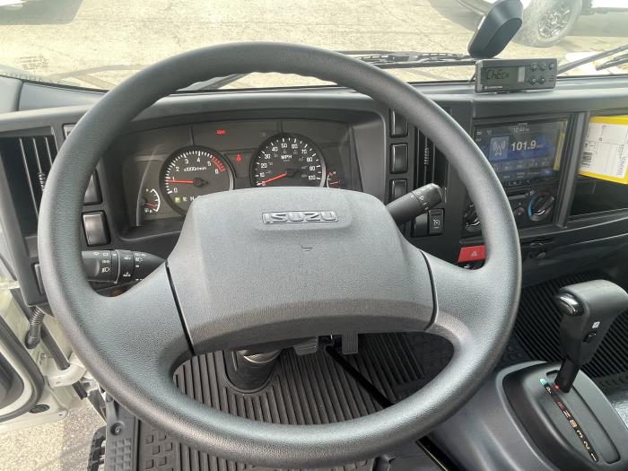 2025 Isuzu NPR-HD-15