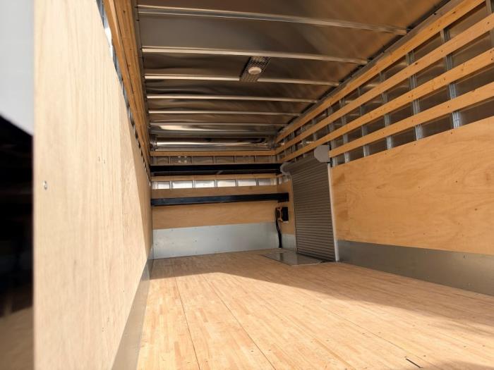 2026 Isuzu NPR-HD-18