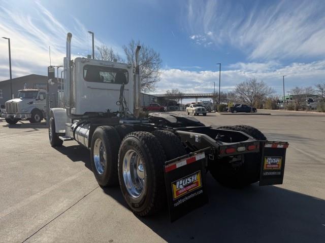 2021 Peterbilt 389-5