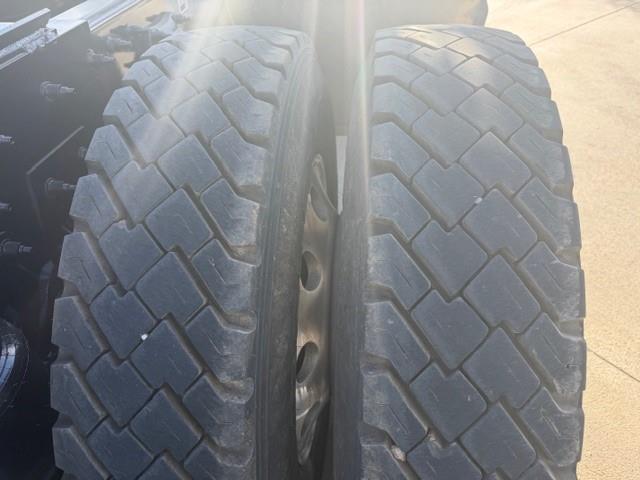 2021 Peterbilt 389-25