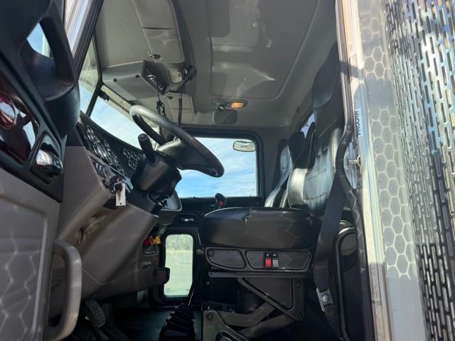 2021 Peterbilt 389-29