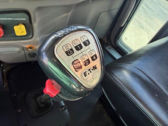 2021 Peterbilt 389-37