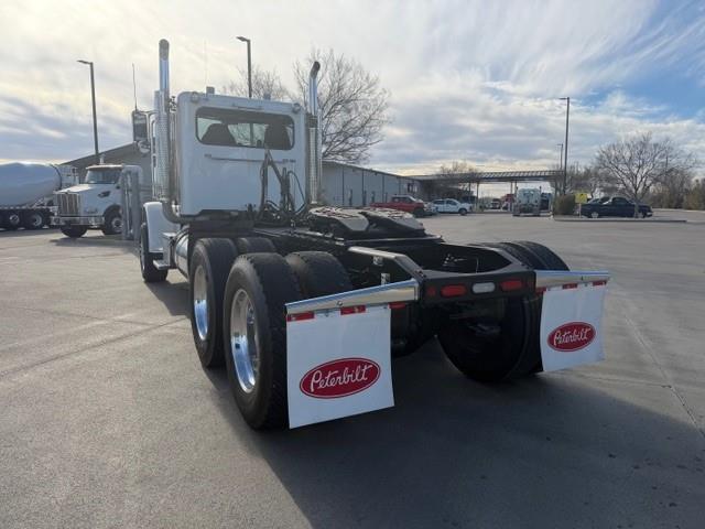 2020 Peterbilt 389-5