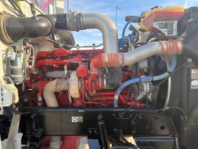 2020 Peterbilt 389-15