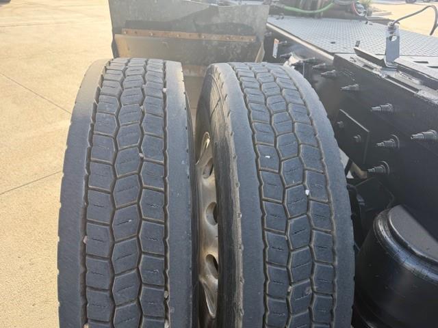 2020 Peterbilt 389-25