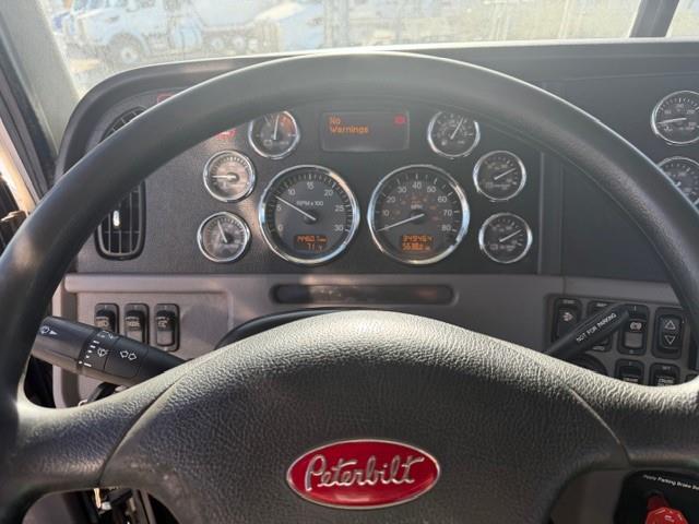 2020 Peterbilt 389-40