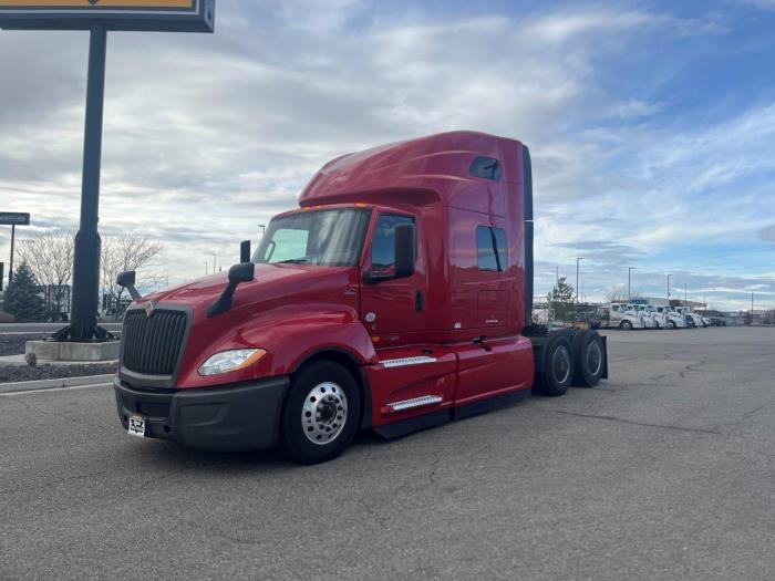 2022 International LT625-1