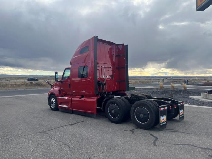 2022 International LT625-4