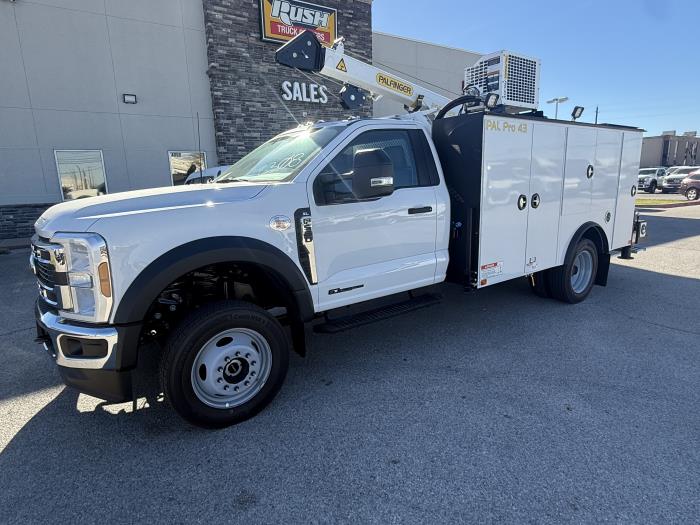 2025 Ford F-550-1