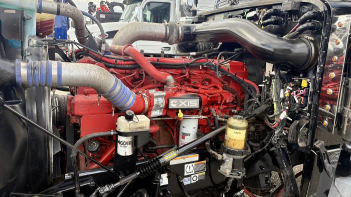 2022 Peterbilt 389-23