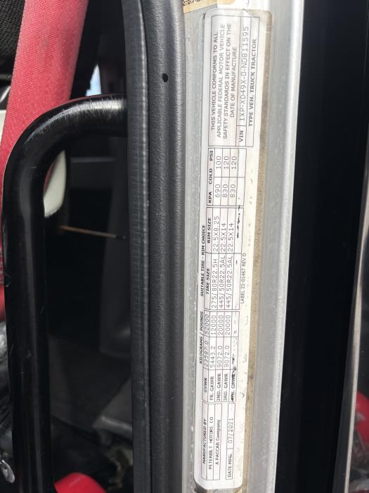 2022 Peterbilt 389-29