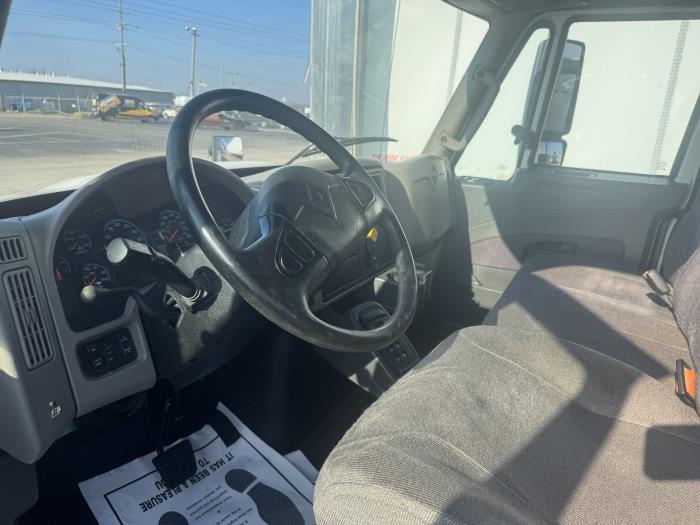 2019 International 4400-8