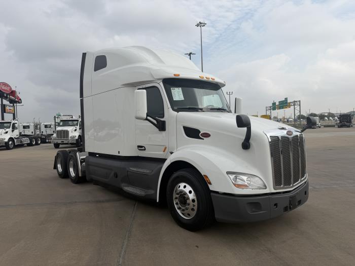 2021 Peterbilt 579-7