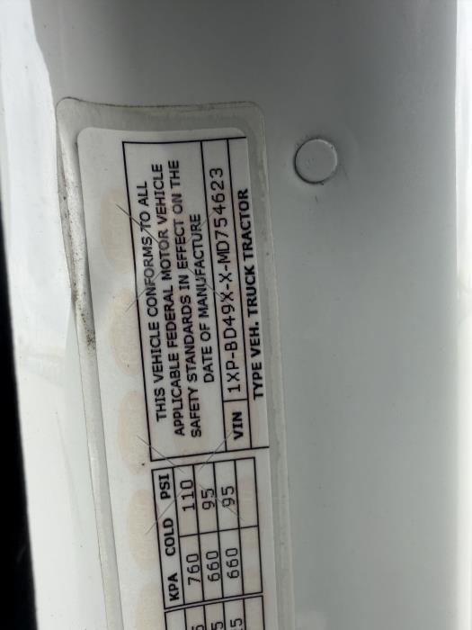 2021 Peterbilt 579-25