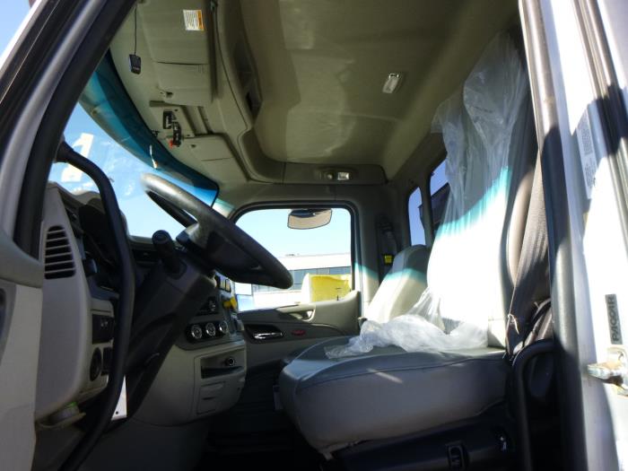 2020 Peterbilt 567-19