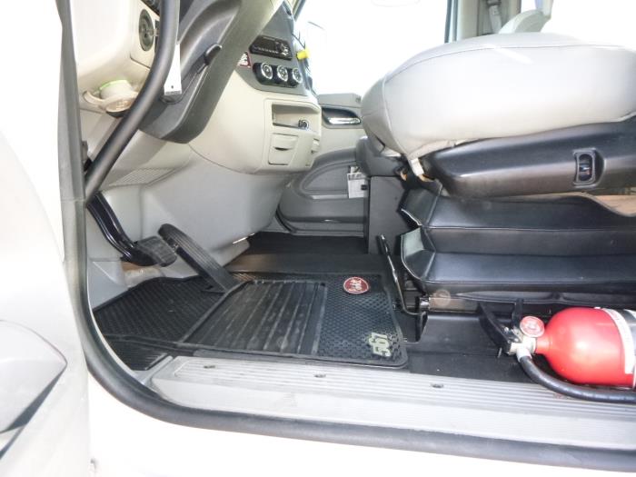 2020 Peterbilt 567-20