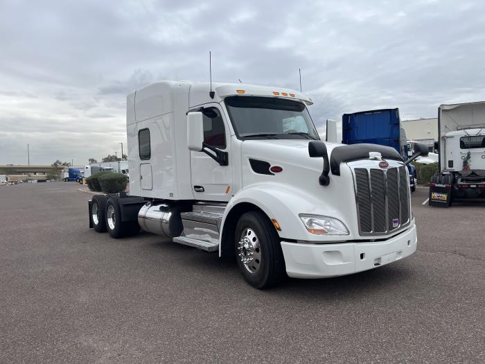 2022 Peterbilt 579-1