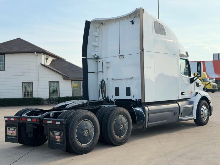 2021 Peterbilt 579-3