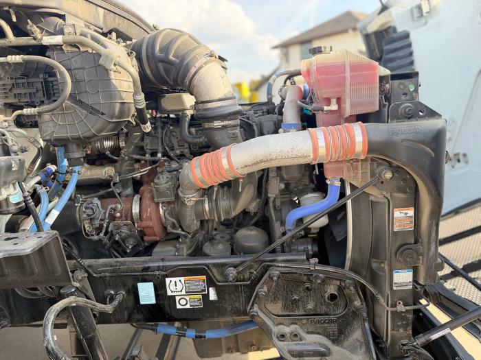 2021 Peterbilt 579-14