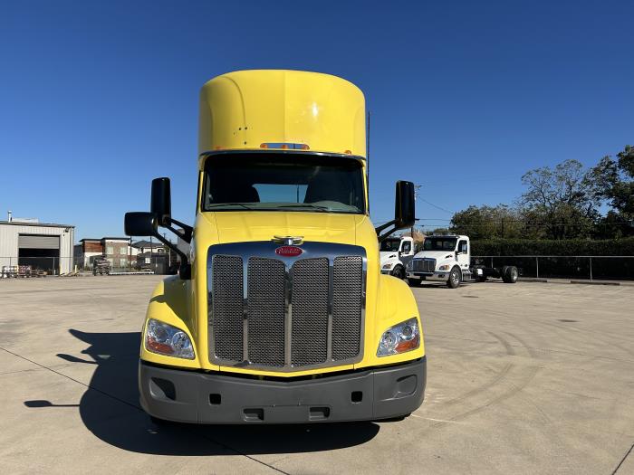 2021 Peterbilt 579-16