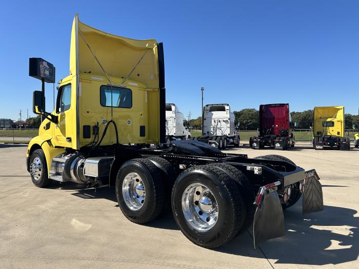2021 Peterbilt 579-6