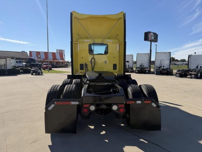 2022 Peterbilt 579-5