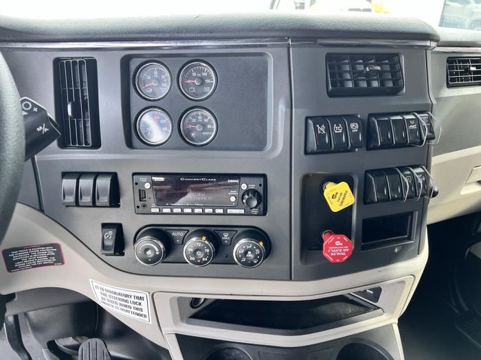 2022 Peterbilt 579-11