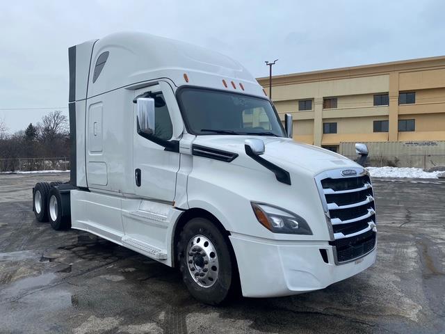 2024 Freightliner Cascadia-8