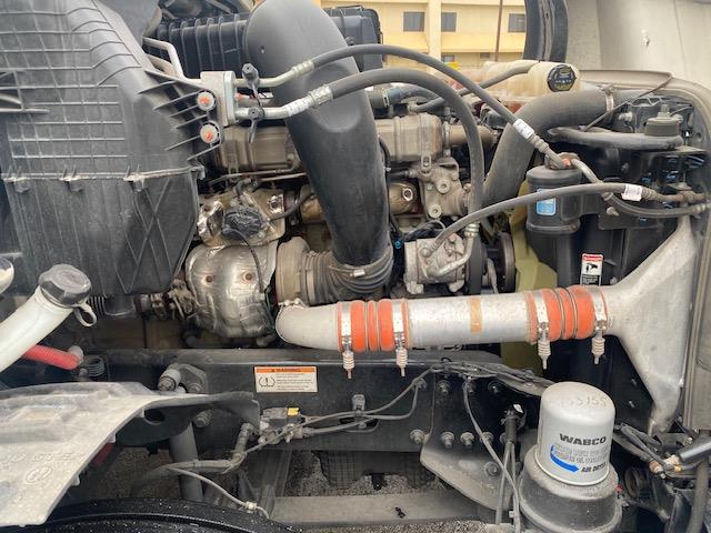 2024 Freightliner Cascadia-11