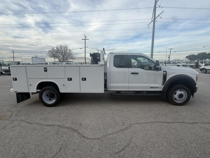 2025 Ford F-550-6