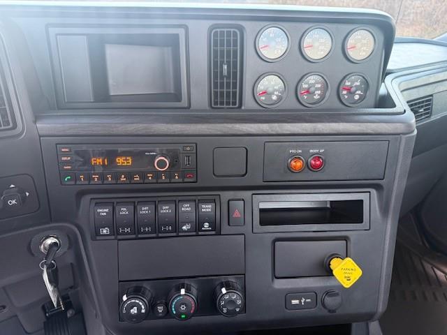 2026 International HX620-17