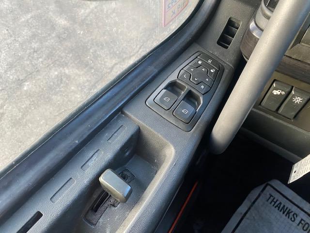 2023 Volvo VNL64T860-16