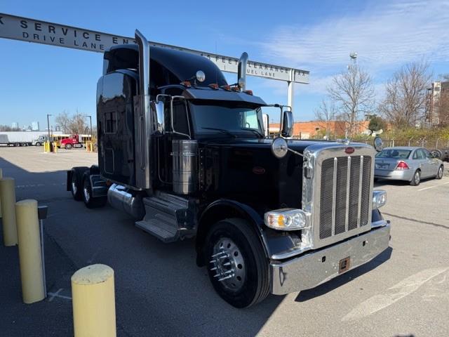 2022 Peterbilt 389-5