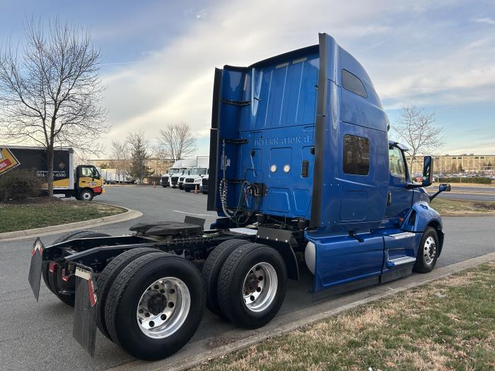2022 International LT625-7