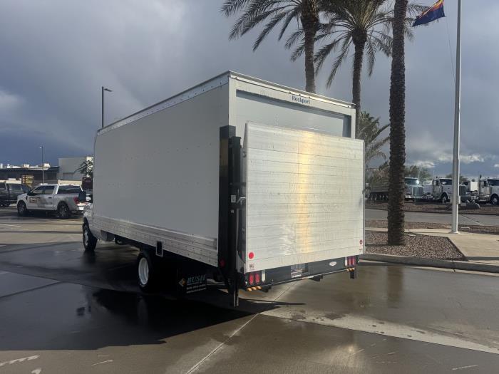 2021 Ford E-450-2