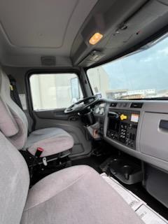 2017 Peterbilt 337-9
