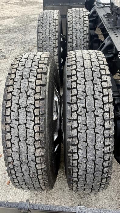 2022 Peterbilt 579-18