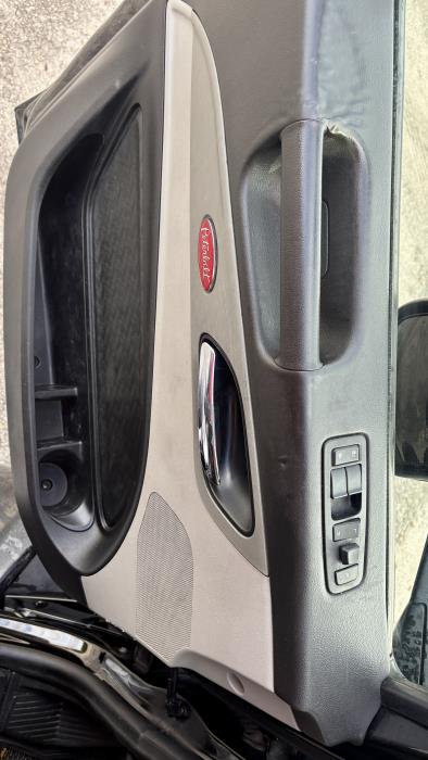 2022 Peterbilt 579-14