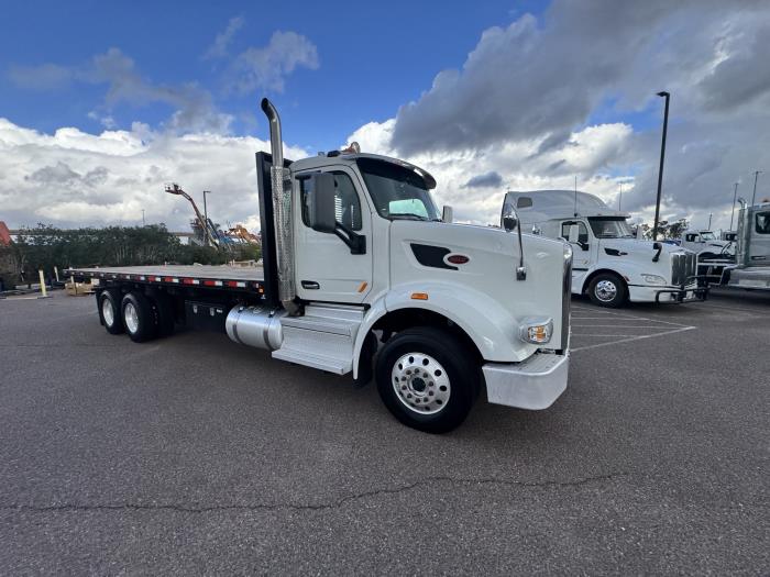 2018 Peterbilt 567-8