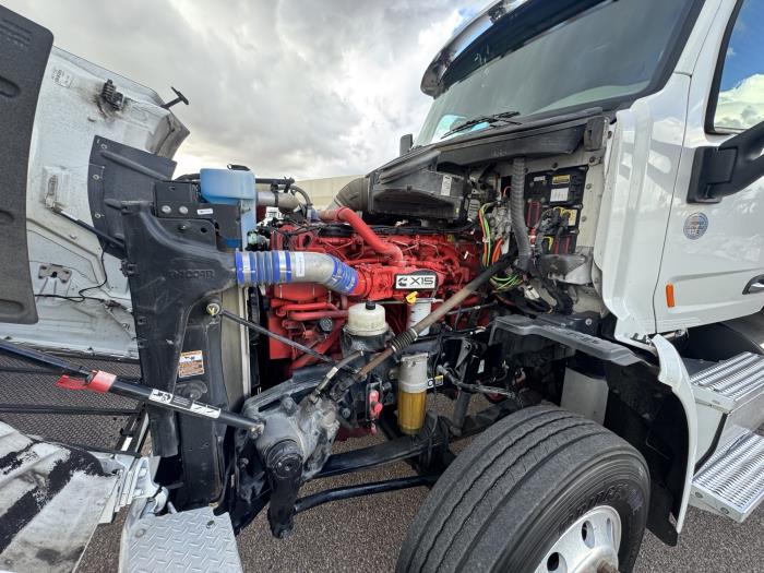 2018 Peterbilt 567-10