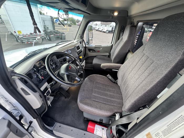 2018 Peterbilt 567-12