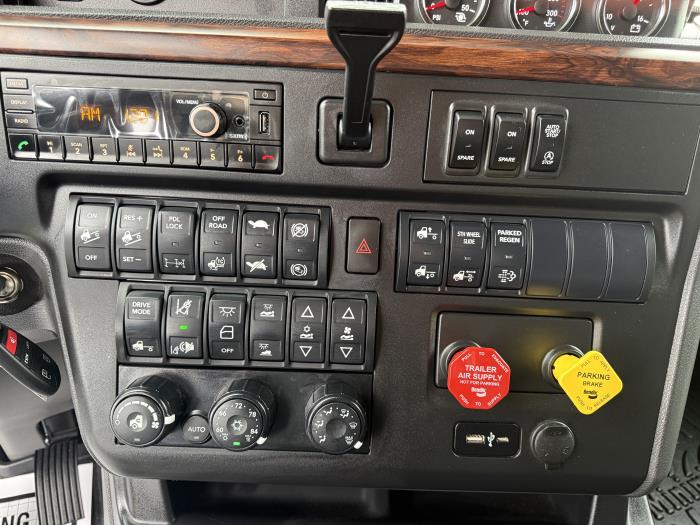 2026 International LT625-22