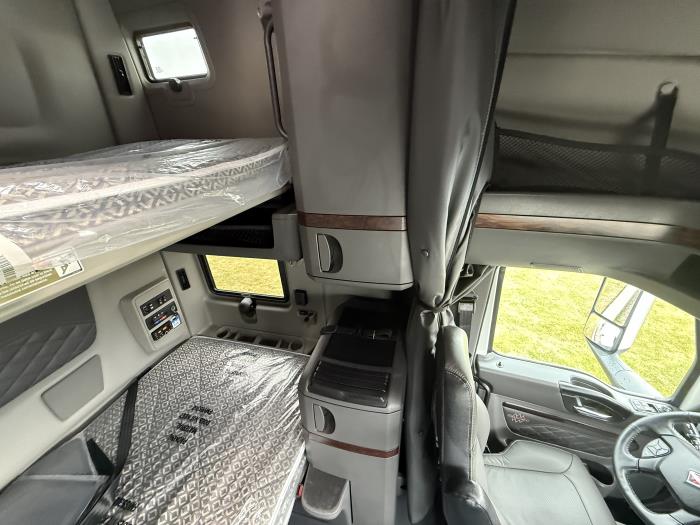 2026 International LT625-27