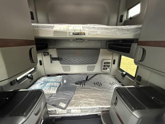 2026 International LT625-28