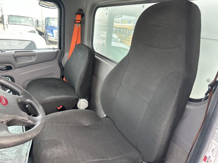 2020 Peterbilt 337-12