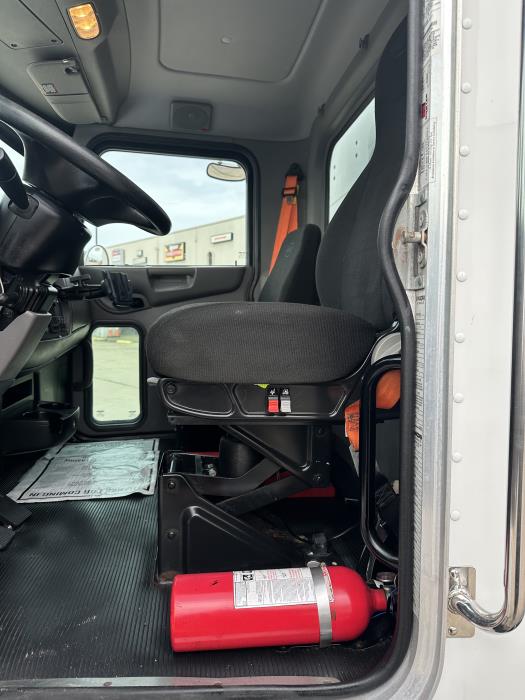 2020 Peterbilt 337-15