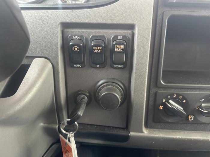 2020 Peterbilt 337-9