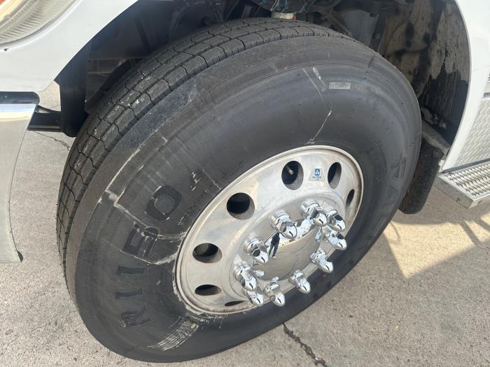 2020 Peterbilt 337-18