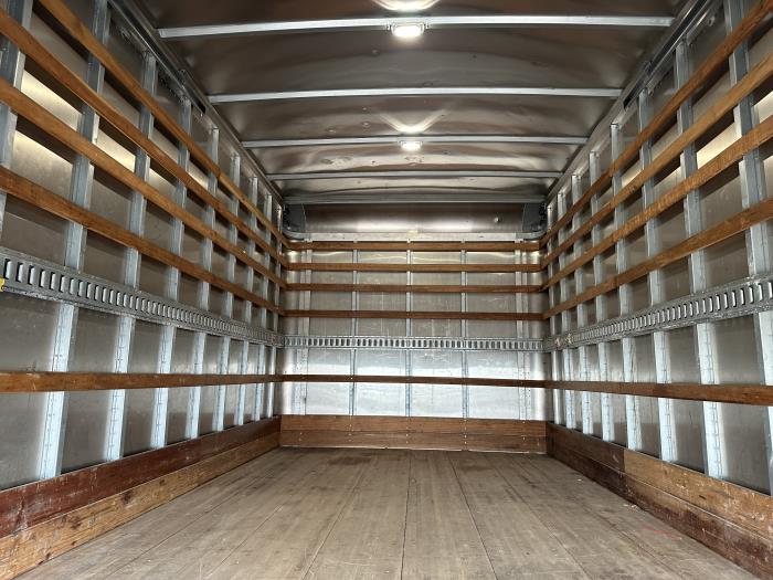 2020 Isuzu NPR-HD-18